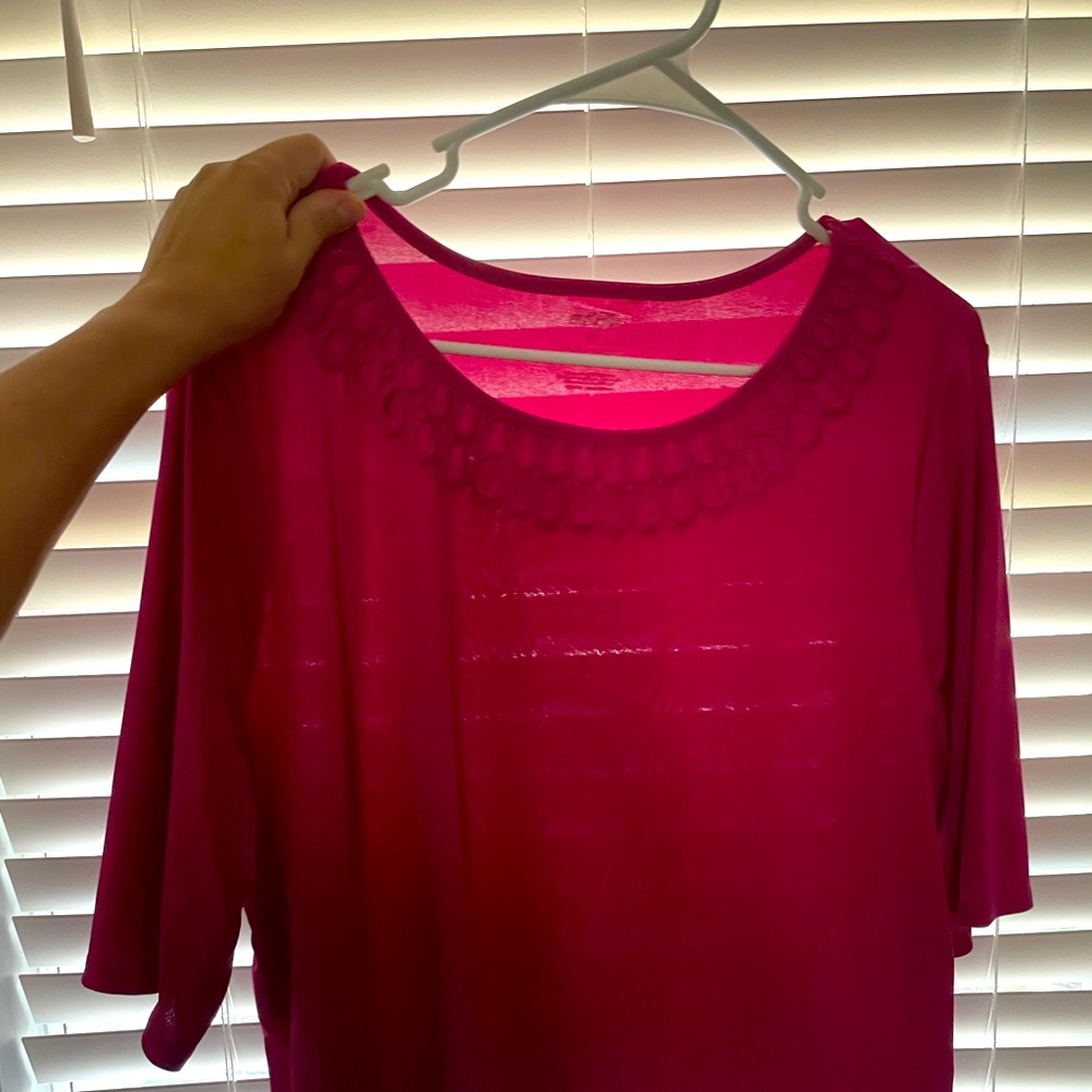 BNWT Shirt, very lite weight for a hot summer